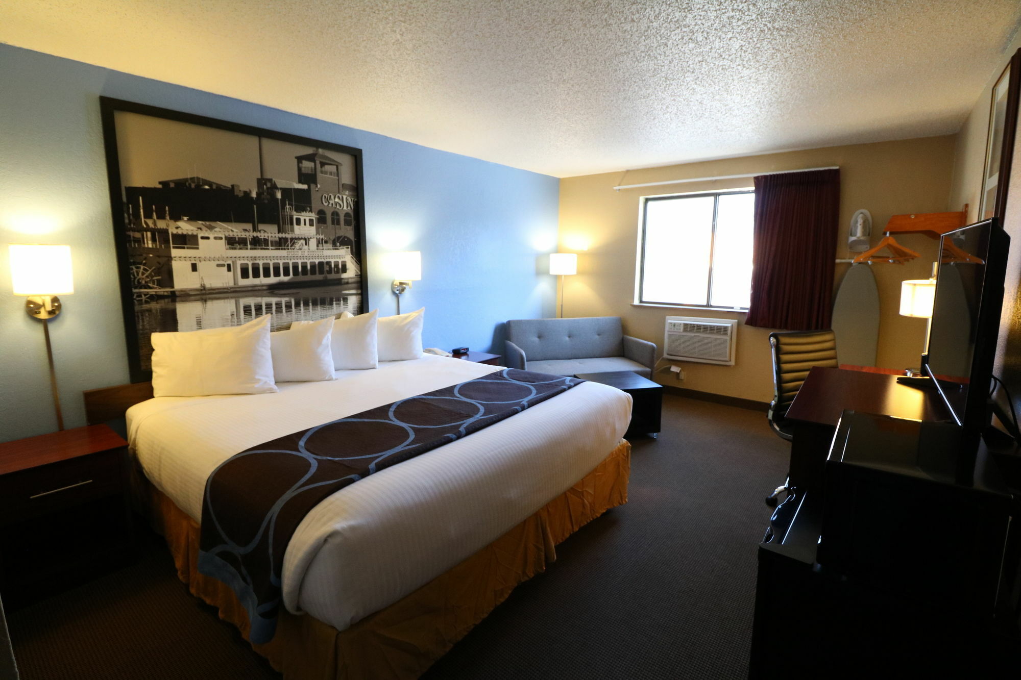 Super 8 By Wyndham Dubuque Motel Ngoại thất bức ảnh